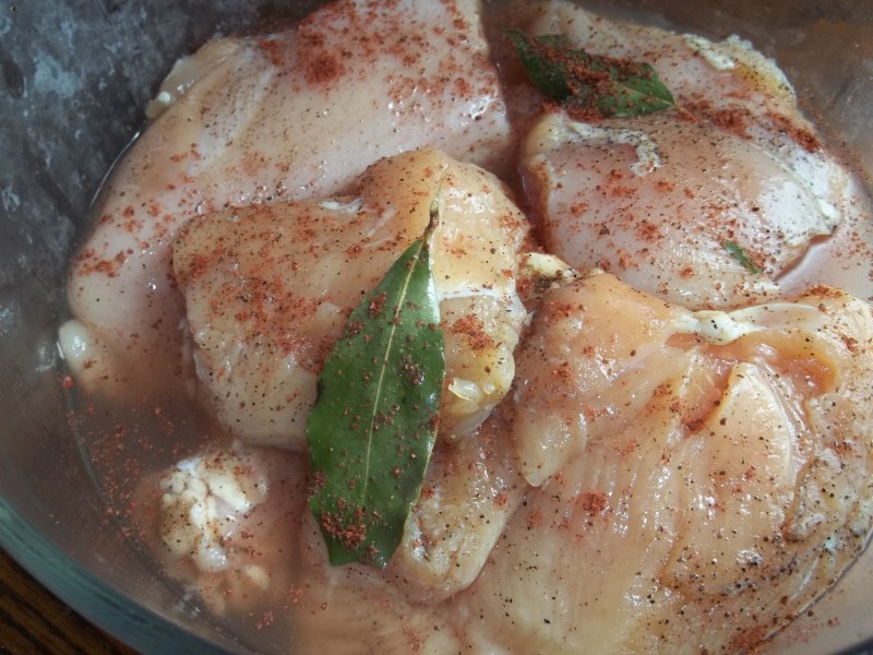 Замариновать куриную грудку