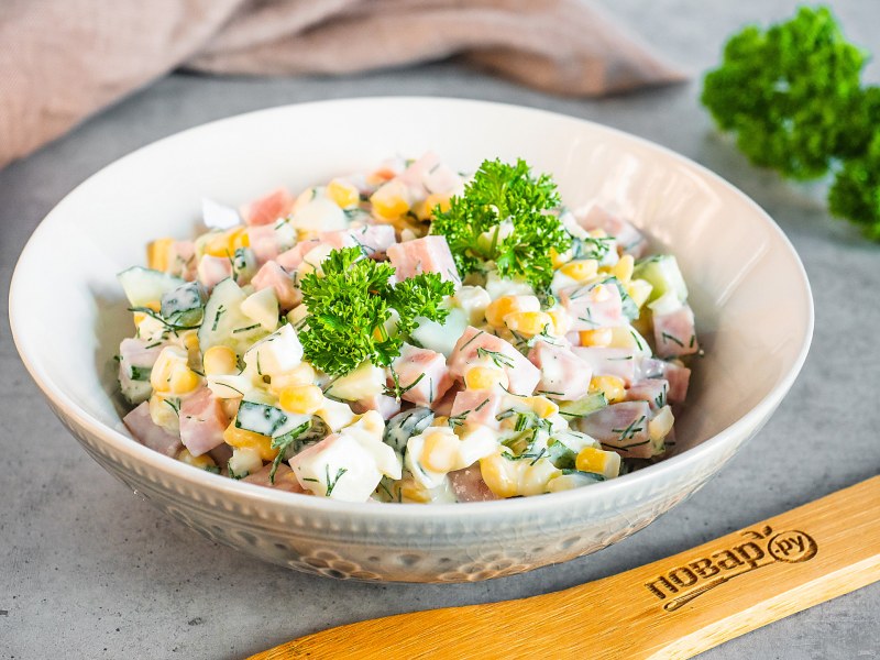 Салат ветчина сыр огурец кукуруза
