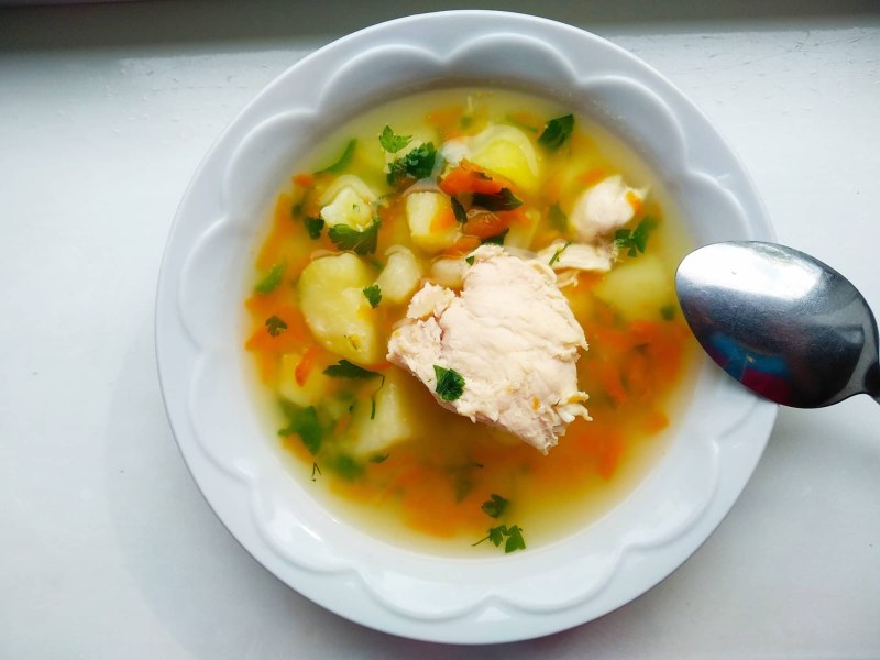 Диетический куриный суп