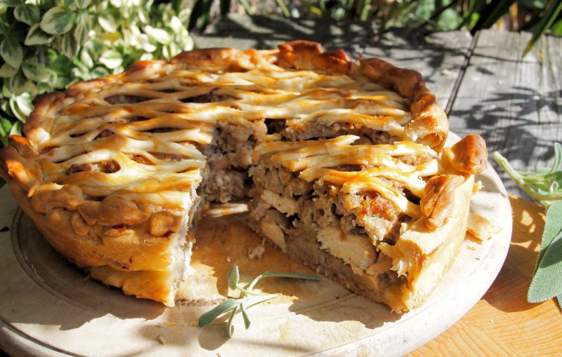 Лоранский пирог с грибами