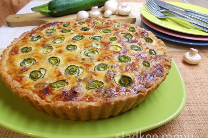 КИШ С цукини и сыром