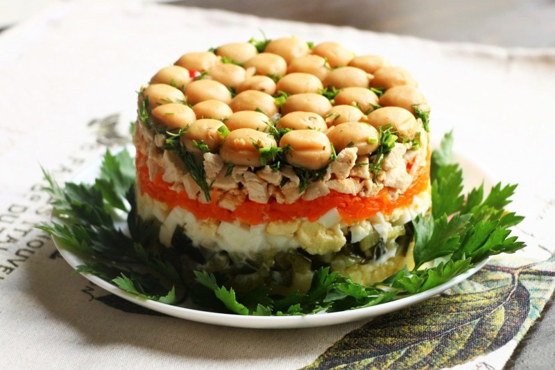 Салат грибная Полянка с шампиньонами