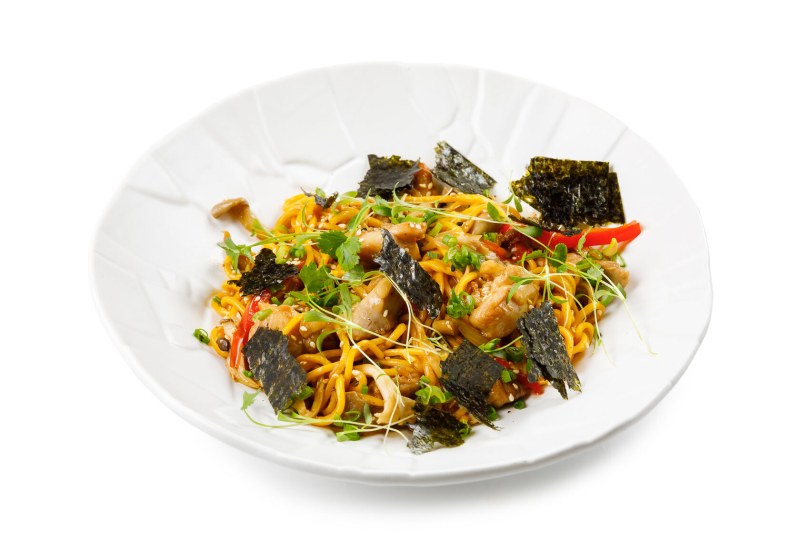 Лапша с куриной тушенкой