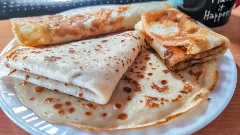 Тонкие блины на воде. Невероятно вкусно и просто.