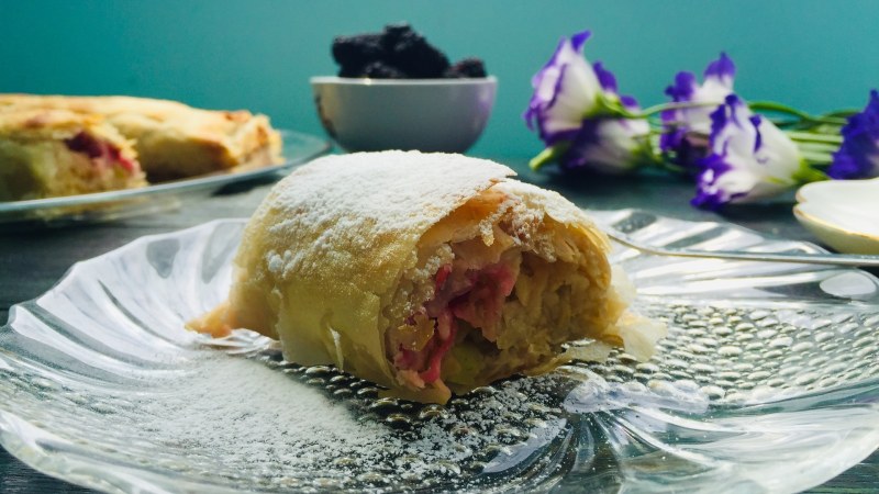 Пирог со шпинатом и сыром