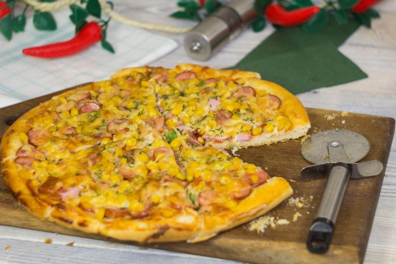 Хот дог с двойной сосиской