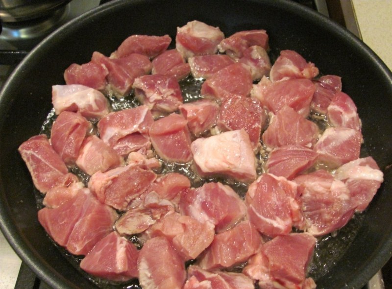 Кусочки жареного мяса