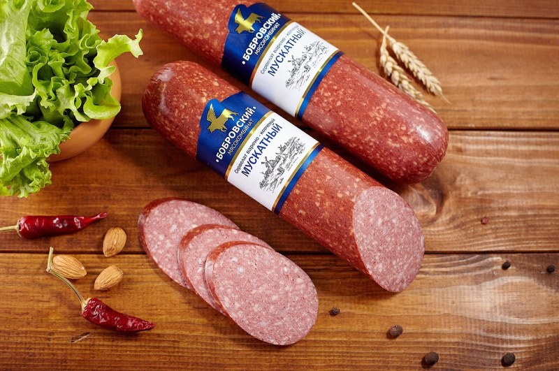 Колбасные изделия и сыры
