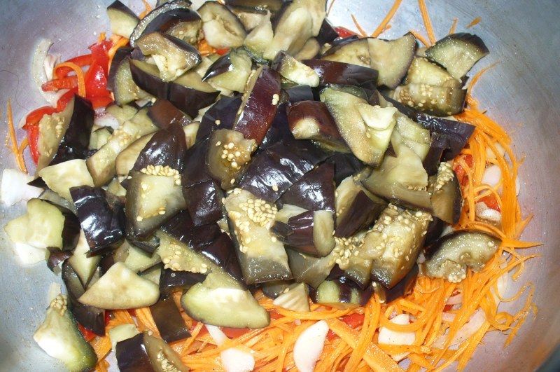 Баклажаны под грибы закуска