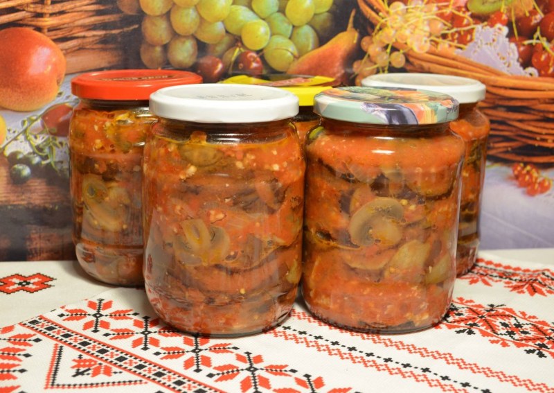 Баклажаны с грибами