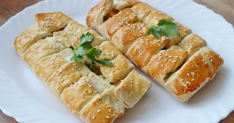 Слойка с курицей