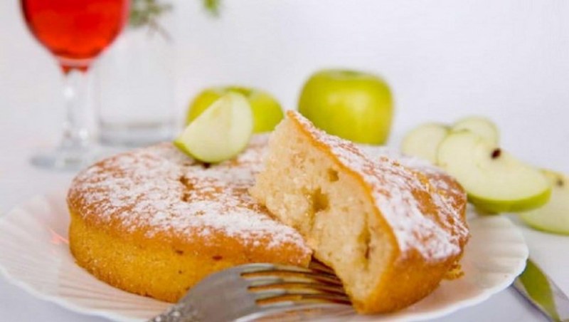 Хлеб с тыквой и яблоками
