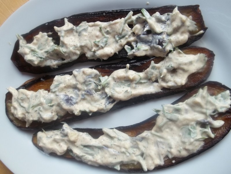 Синенькие с чесноком и майонезом