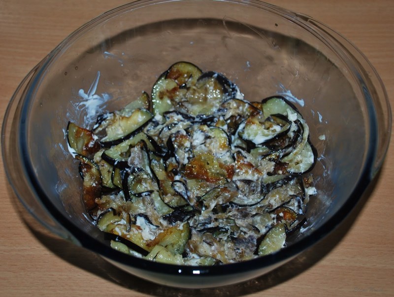 Баклажаны с майонезом и чесноком