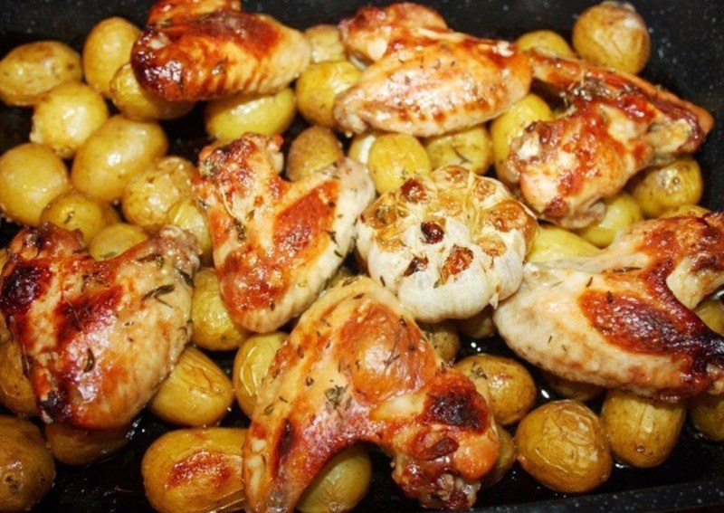 Крылышки в духовке с медом
