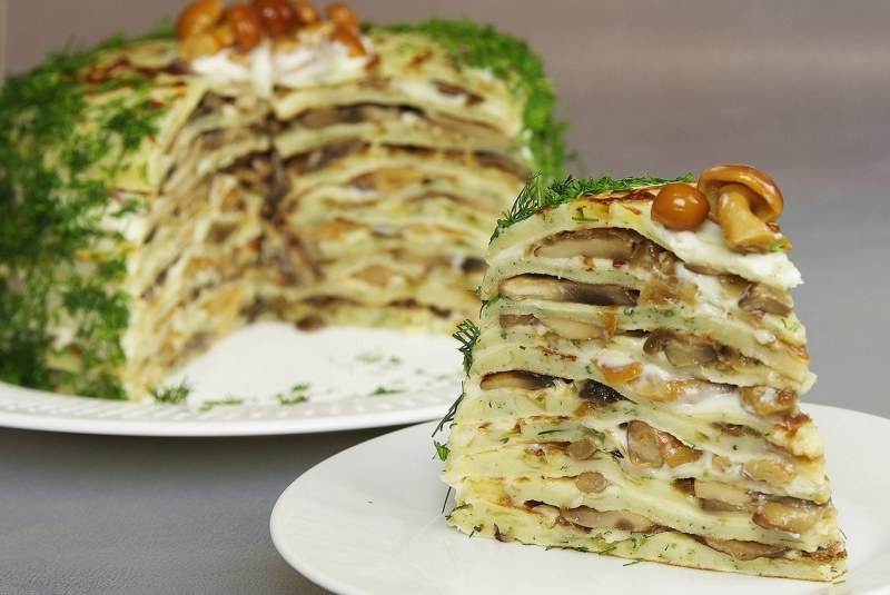 Рыбный пирог из коржей