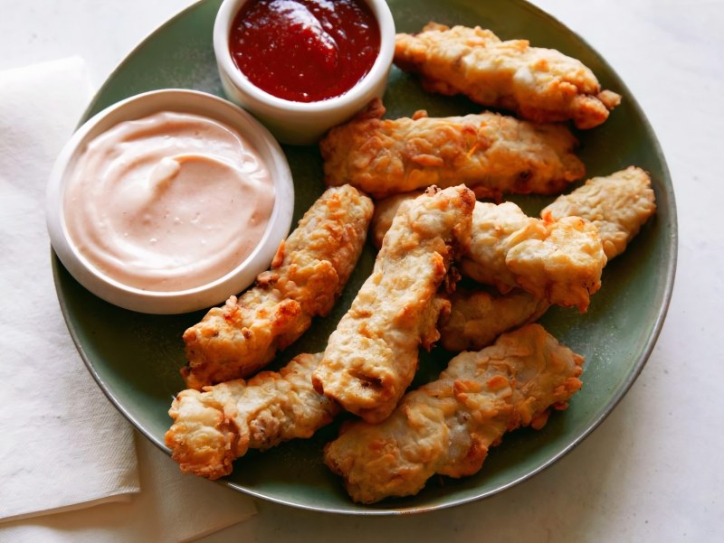 Картофель фри с соусом