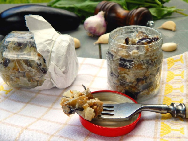 Баклажаны с майонезом и чесноком на зиму