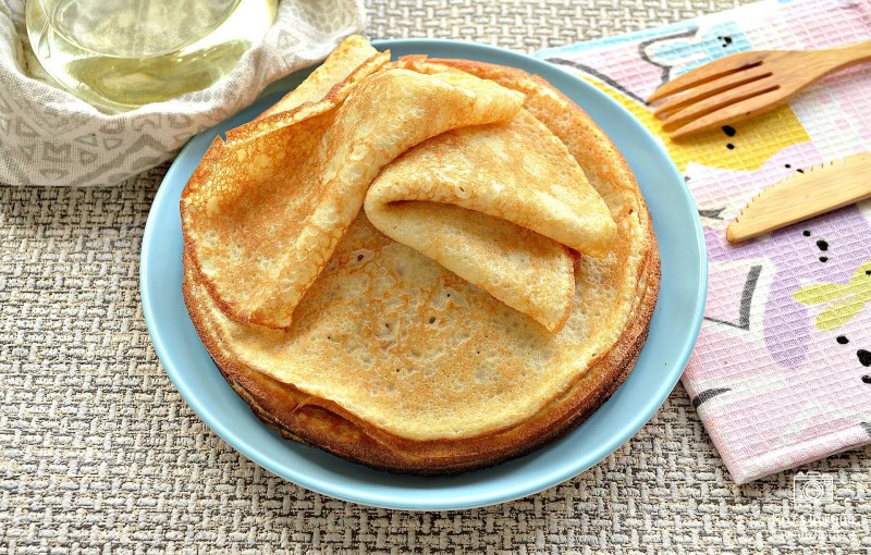 Блины на молоке с дырочками тонкие