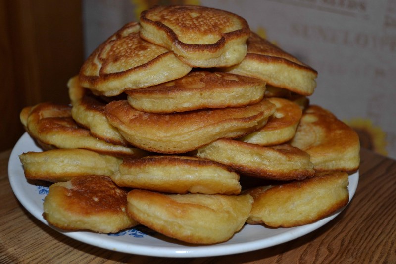 Оладушки с медом без дрожжей