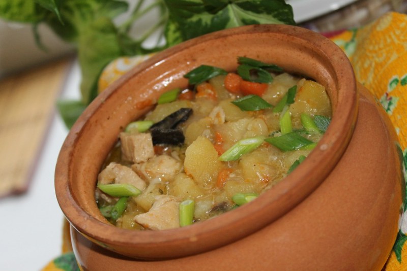 Картофель в горшочках