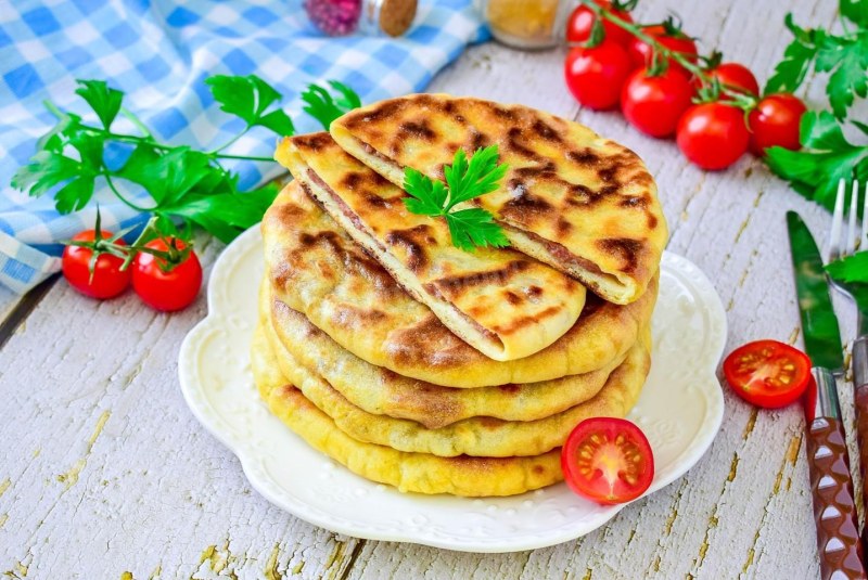 Карачаевские хычины с мясом