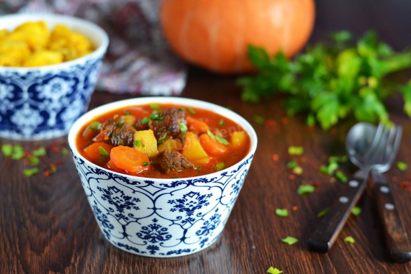 Мясное рагу в тыкве