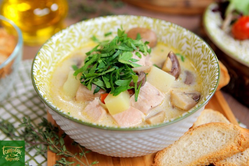 Куриный суп с плавленым сыром