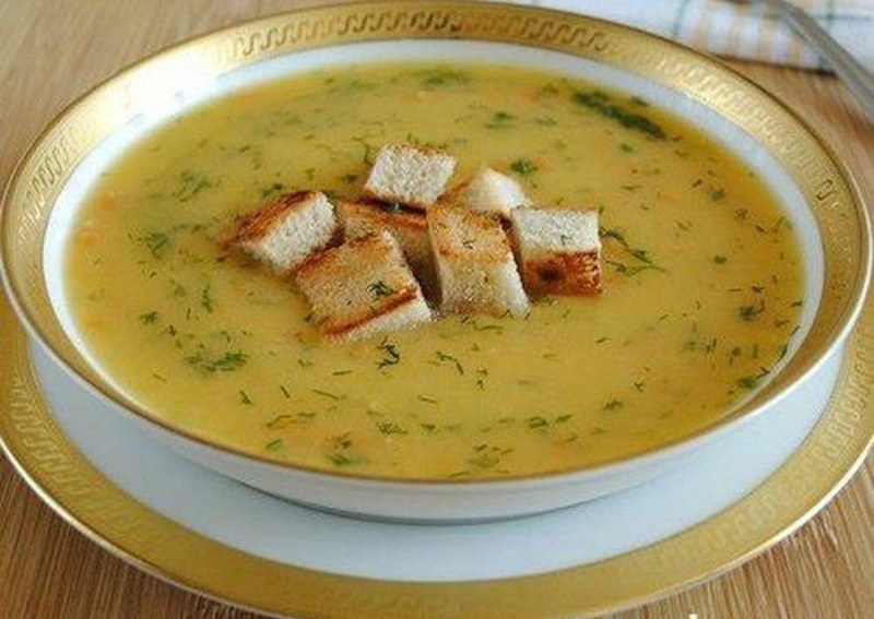 Фасолевый суп с колбасками