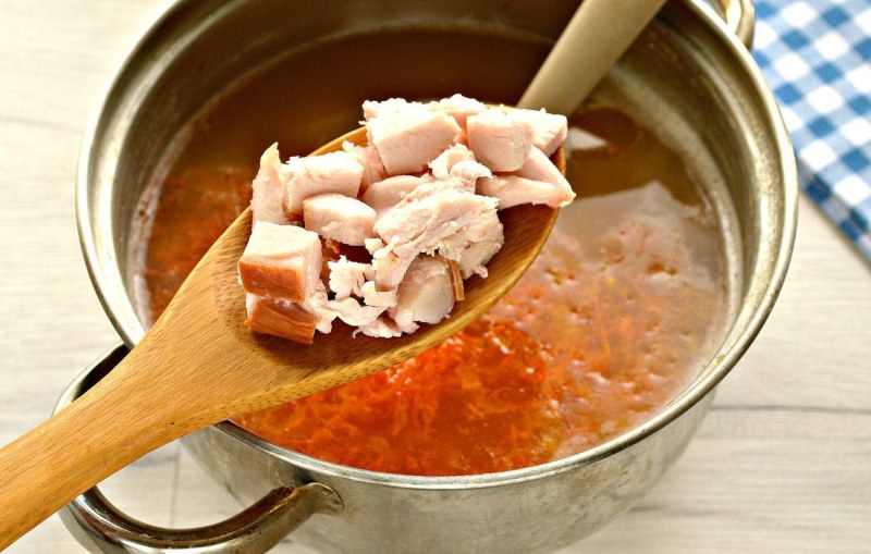 Суп с копченой курицей