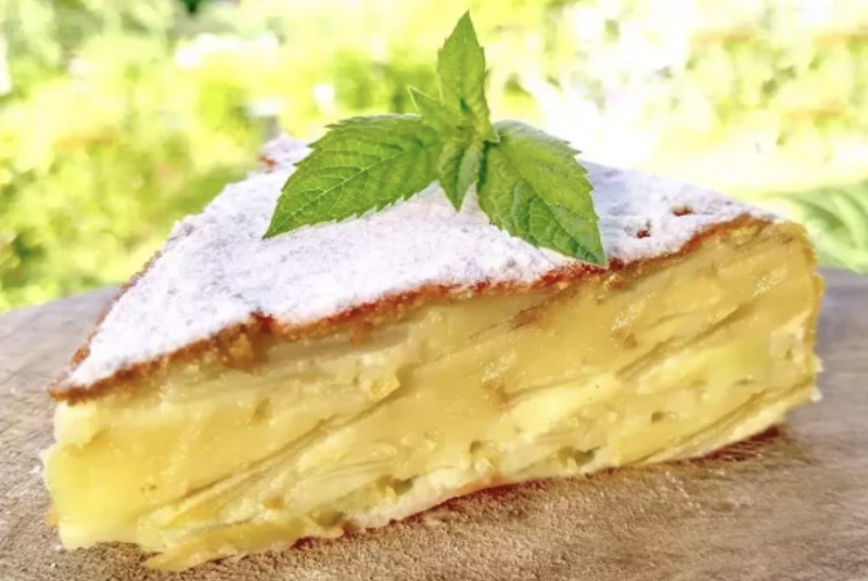 Нежный пирог с яблоками