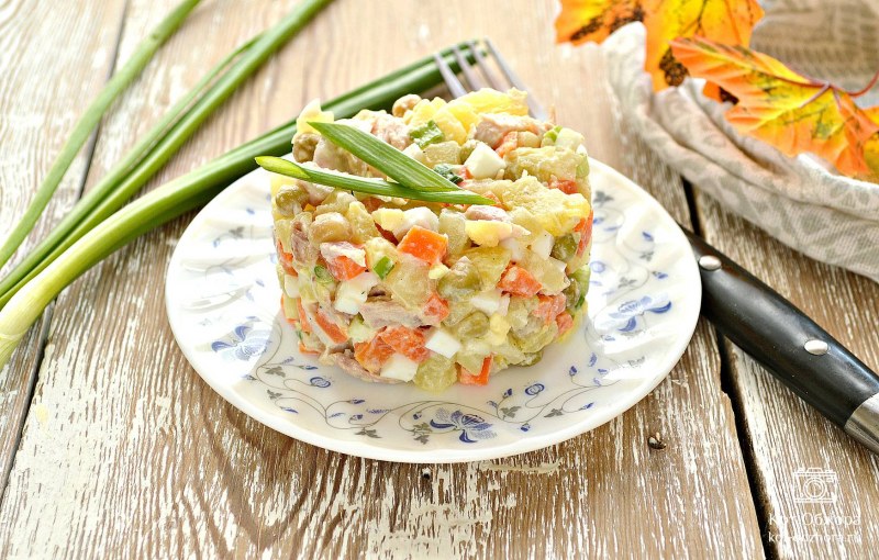 Картофельный салат с курицей