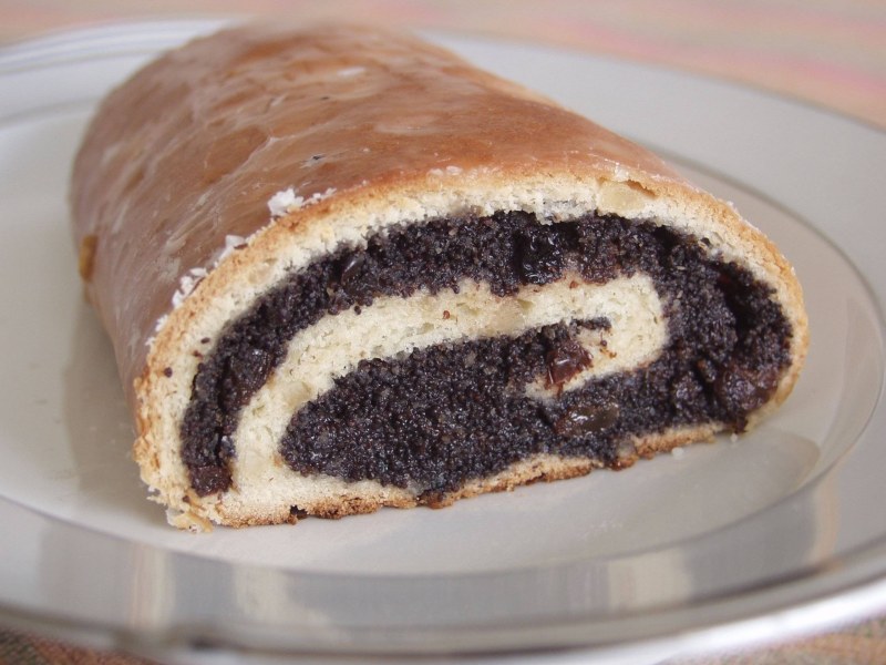Творожный рулет с маком
