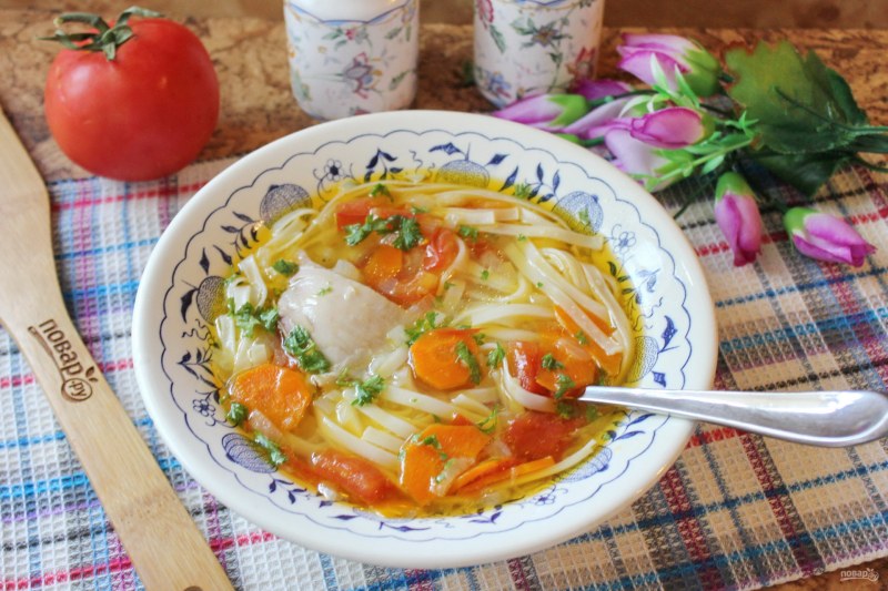 Куриный суп с лапшой