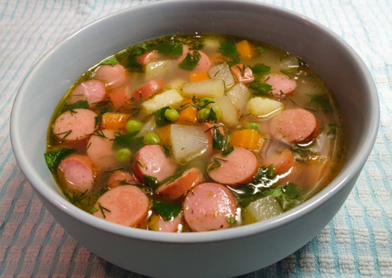 Сосиски с кукурузой