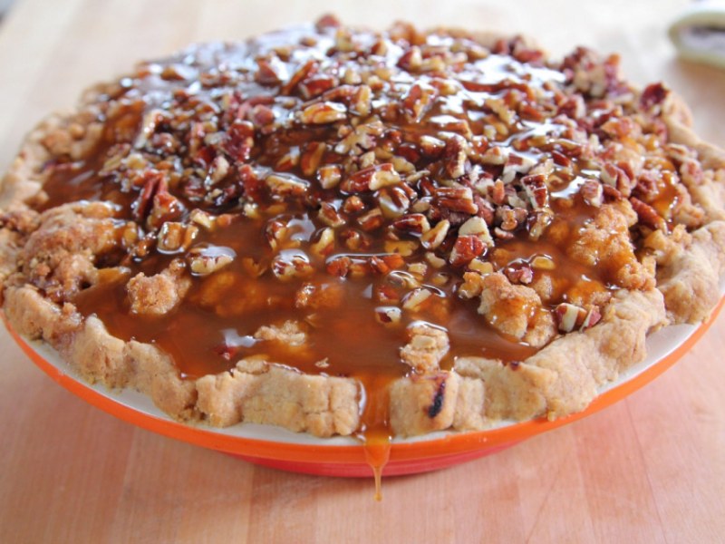 Песочный пирог с персиками