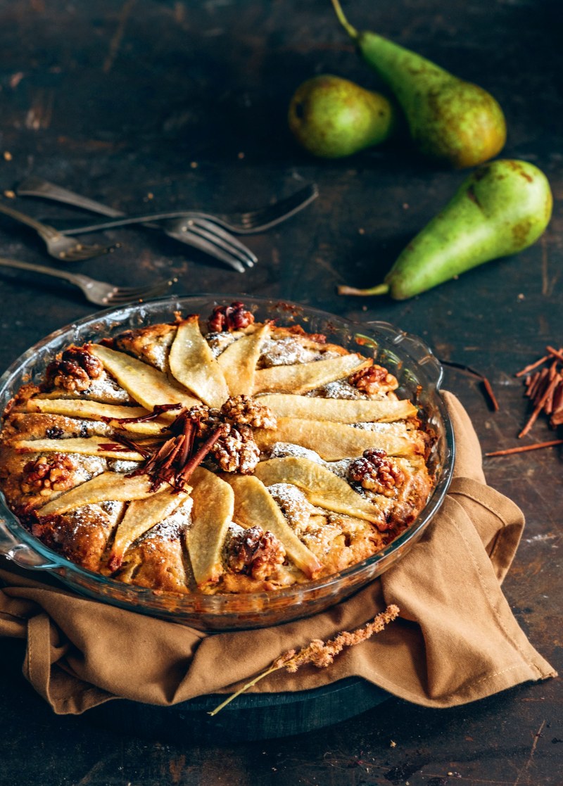 Открытый пирог с грецкими орехами