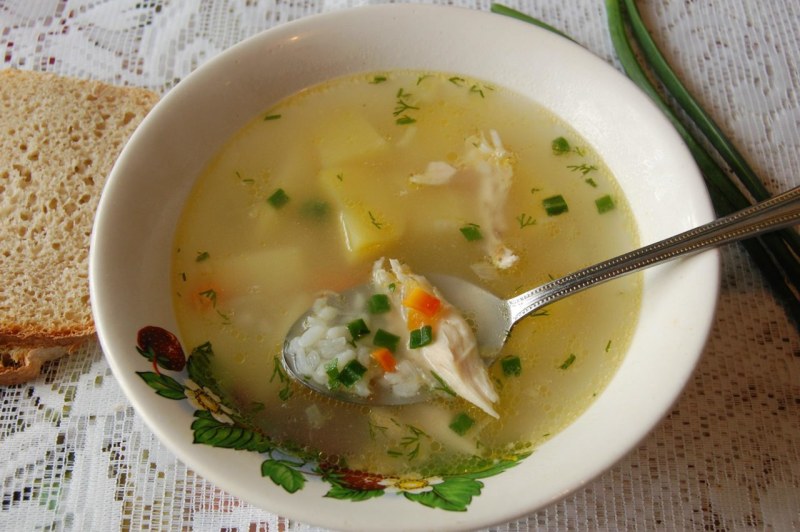 Куриный рисовый суп