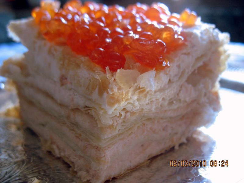 Закусочный торт из вафельных коржей