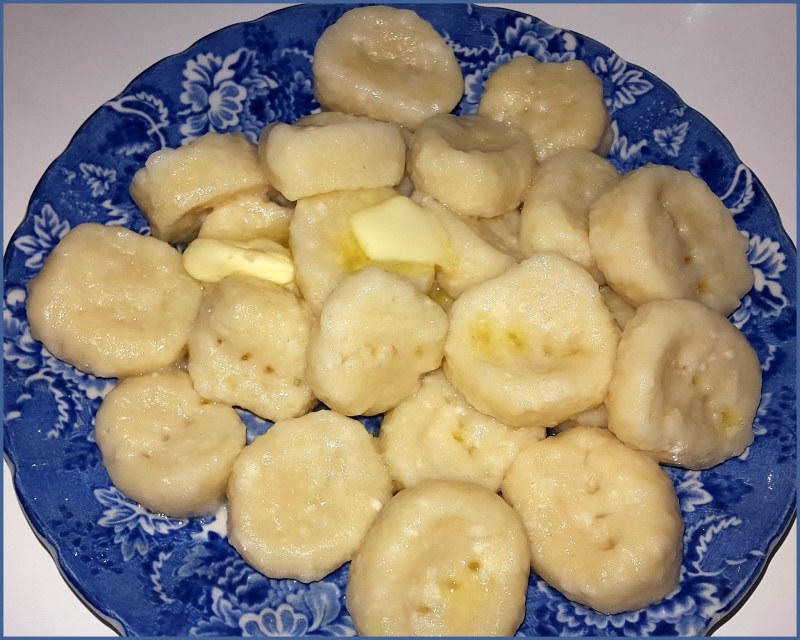 Галушки с жареным луком