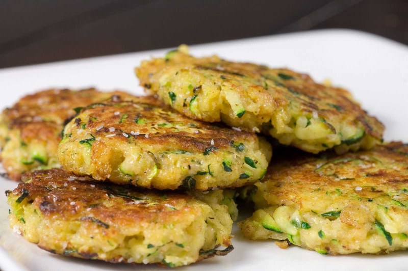 Кабачковые оладьи с сыром