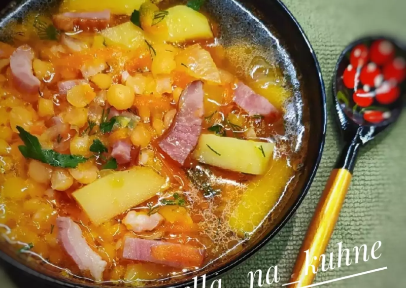 Суп с копченой грудинкой