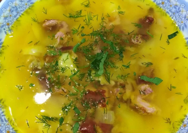 Гороховый суп с рулькой