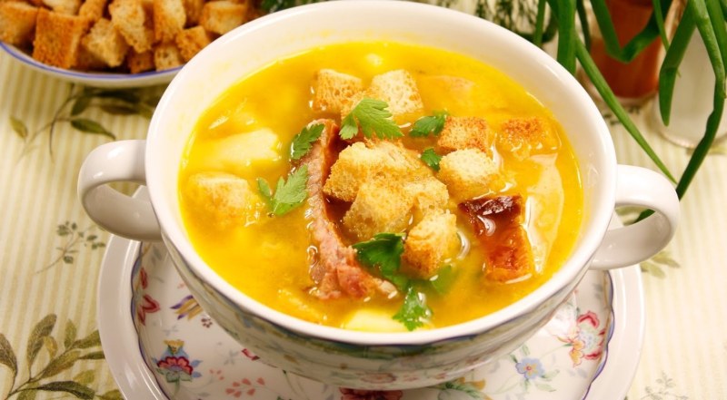 Соус с копчеными ребрышками