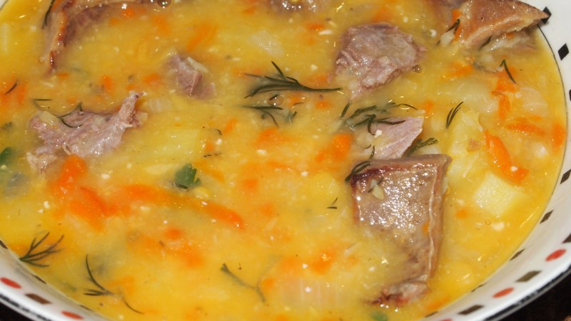 Гороховый суп с ребрышками