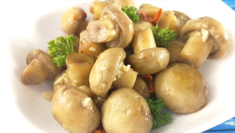 Маринованные грибы