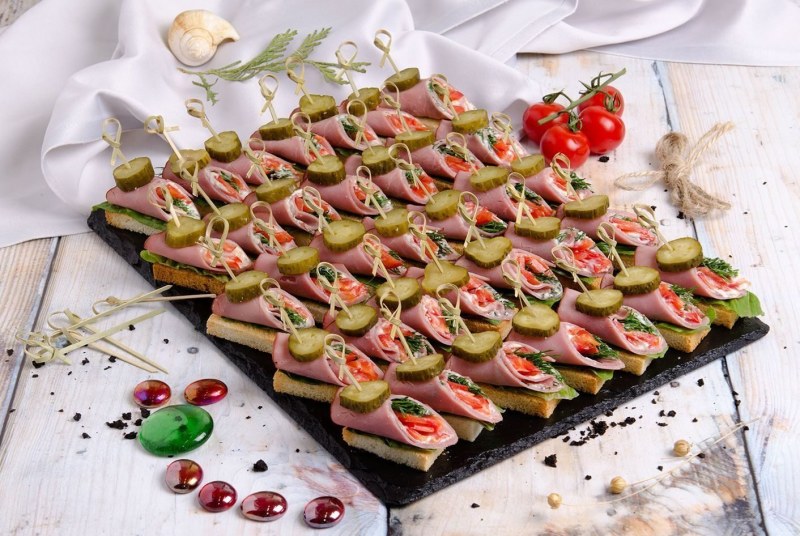 Закуски в рюмках для фуршета