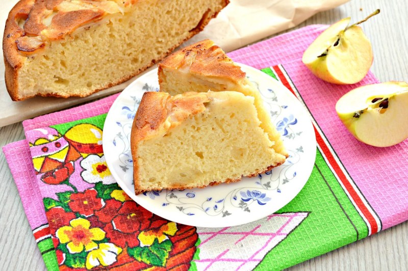 Шарлотка с яблоками Юлии Высоцкой