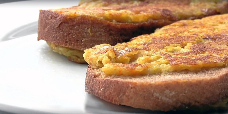 Бутерброд с селедкой и яйцом