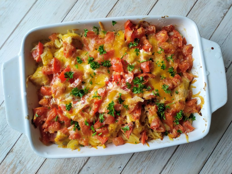 Запеканка из макарон с филе курицы